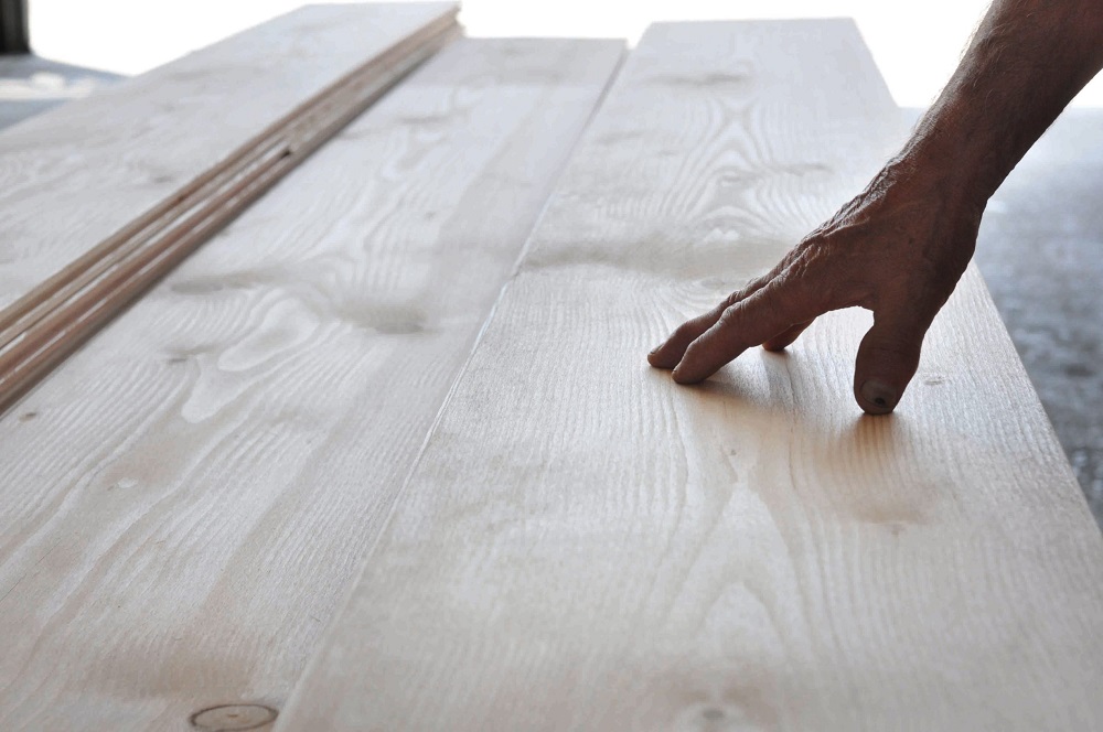 disadvantages of Douglas fir wood